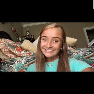 Meet your Posher, Lily